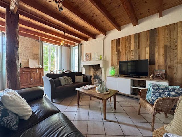 Maison vente à Cognac, Courbillac