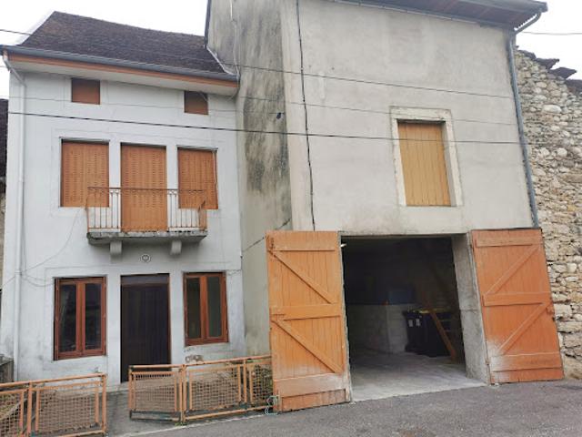 Maison vente à Belley, Montagnieu