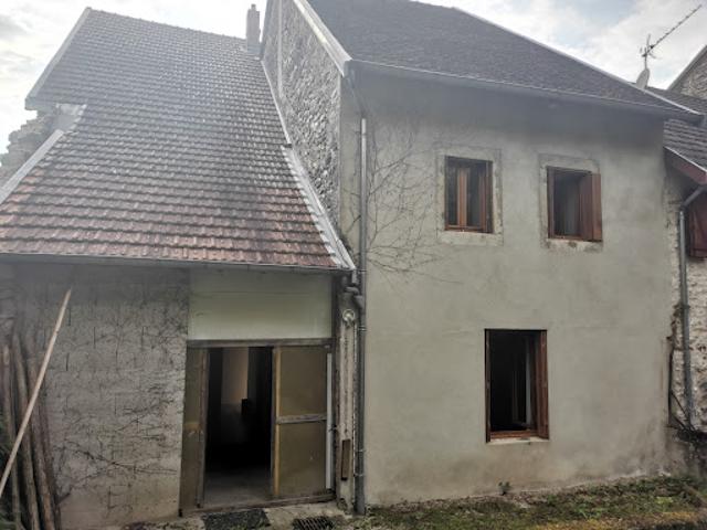 Maison vente à Montagnieu, Ain
