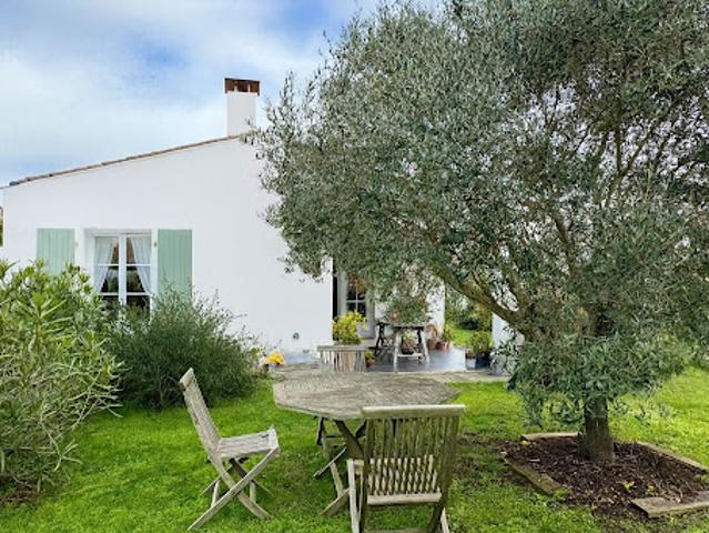 Maison vente à La Rochelle, Loix