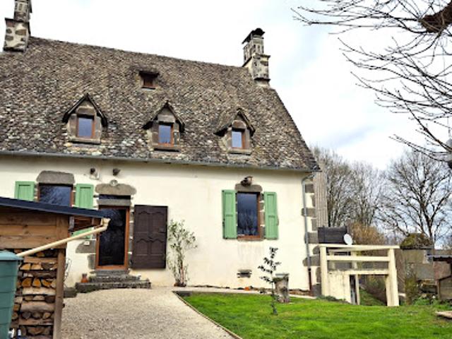 Maison vente à Mauriac, Saint-martin-cantalès