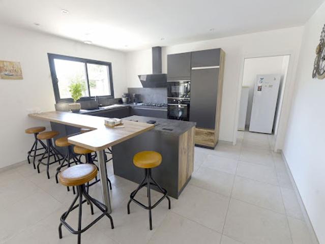 Maison vente à Saintes, Médis