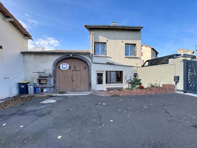 Maison vente à France métropolitaine, Saint-bonnet-près-riom