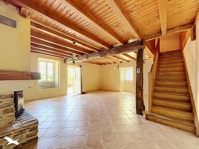 Maison vente à Chatâin Besson, Écuras
