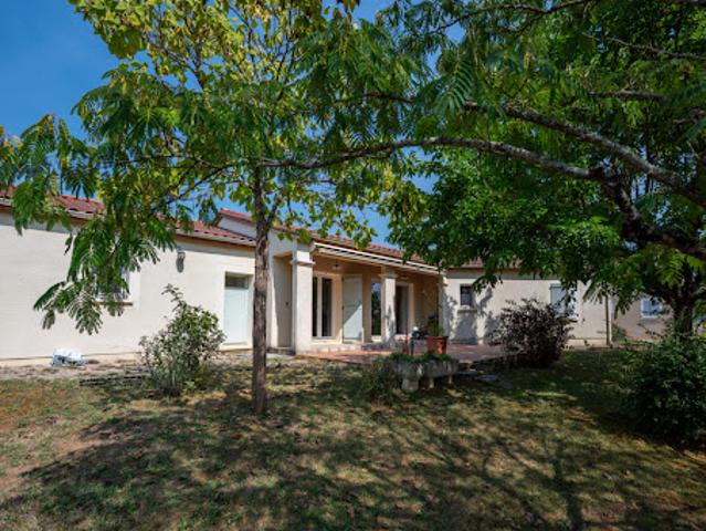 Maison vente à La Trapelle, Montcléra