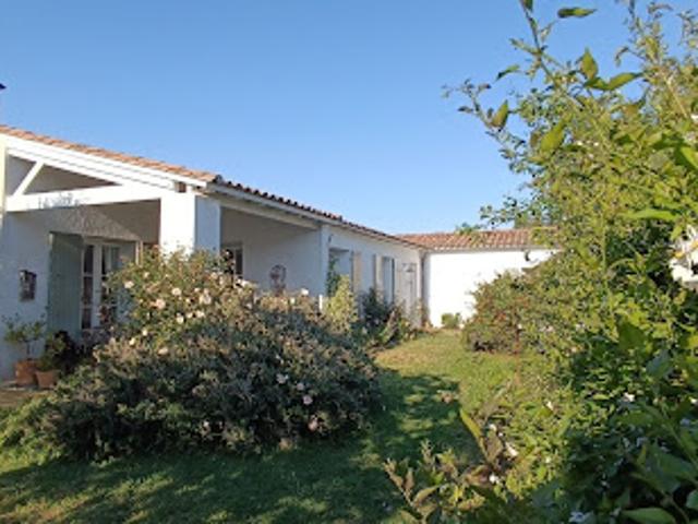 Maison vente à La Rochelle, Loix