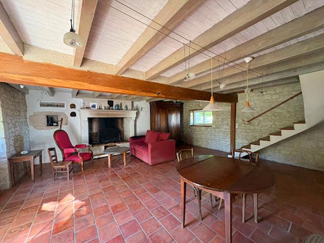 Maison vente à Les Pignereaux, Sérigny