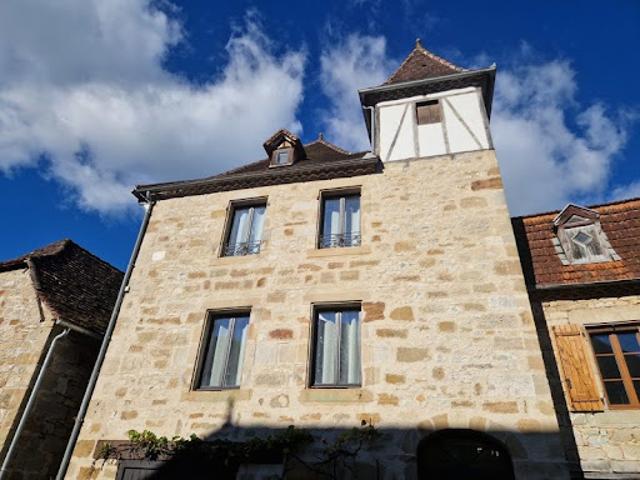 Maison vente à Figeac, Fons
