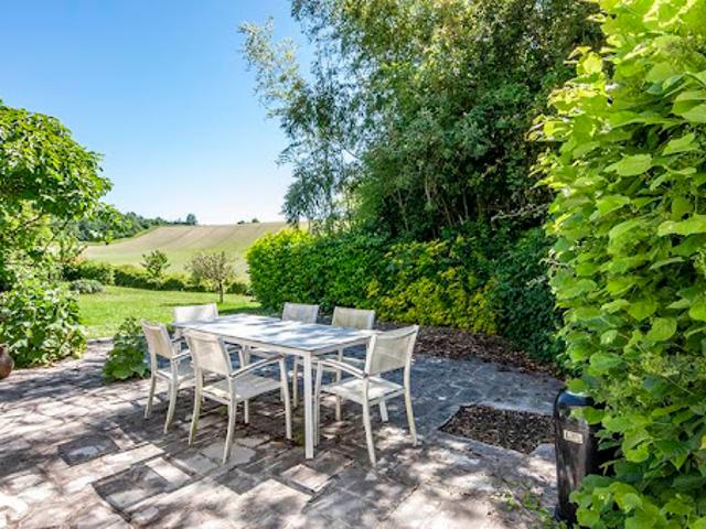 Maison vente à Périgueux, Bouteilles-saint-sébastien