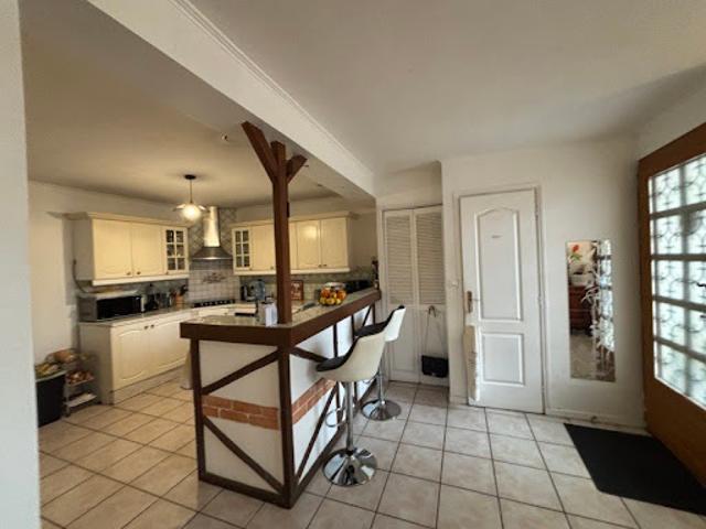Maison vente à Bourges, Chârost