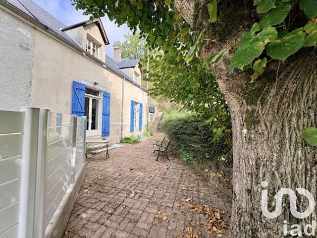 Maison vente à Bourges, Lapan