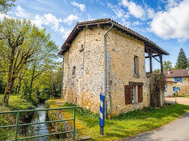 Maison vente à Nontron, Brantôme