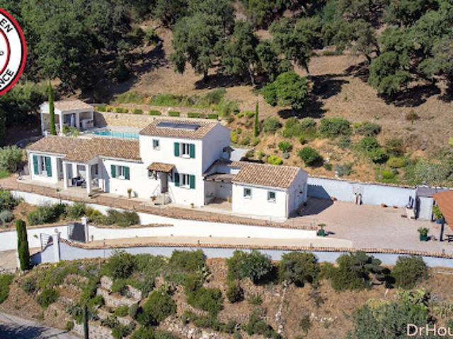 Maison vente à Arrondissement de Toulon, Collobrières