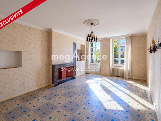 Maison vente à Le Pré du Doué, Bonnétable