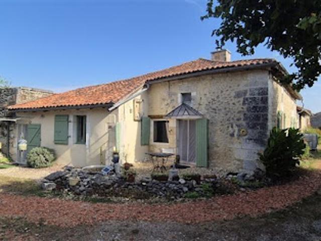 Maison vente à Nontron, Champeaux-et-la-chapelle-pommier