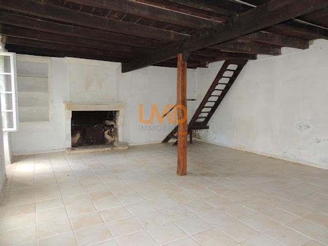 Maison vente à Saint-Jean-d'Angély, Saint-denis-du-pin