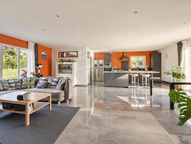 Maison vente à La Grande Genete, Vendat