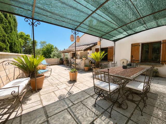 Maison vente à Arles, La Salle Les Alpes