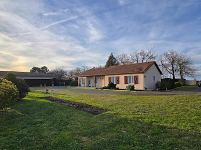 Maison vente à Montmorillon, Bourg-archambault