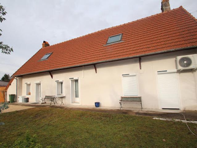 Maison vente à Château-Chinon (Ville), Charrin