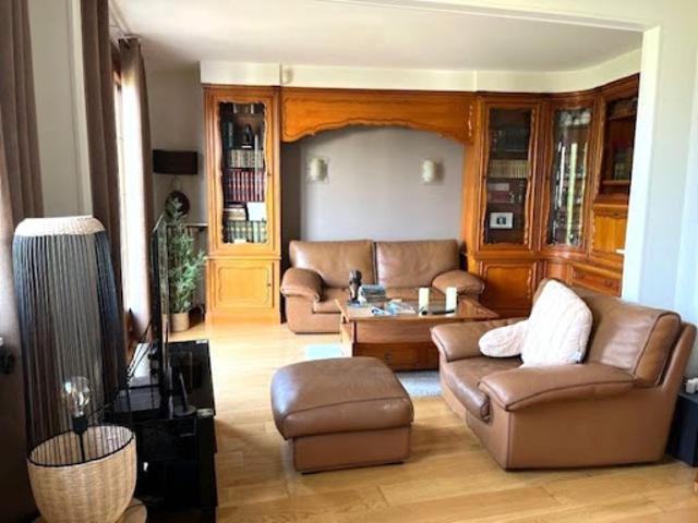 Maison vente à Beauvais, Esches