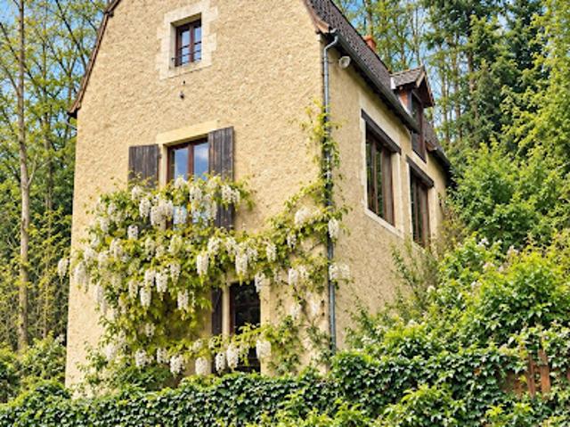 Maison vente à Apremont-sur-Allier, Cher