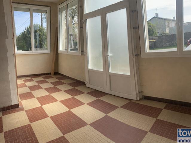 Maison vente à Saint-Jean-d'Angély, Bazauges