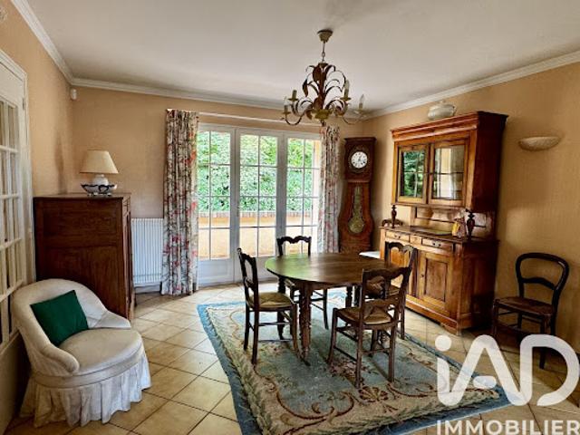 Maison vente à Fontainebleau, Montcourt-fromonville