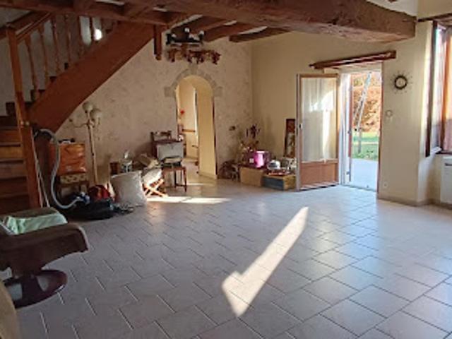 Maison vente à Le Bourg, Restigné