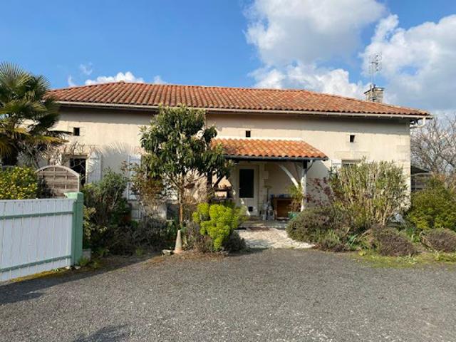 Maison vente à Angoulême, Châtignac