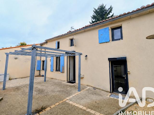 Maison vente à Cognac, Courbillac