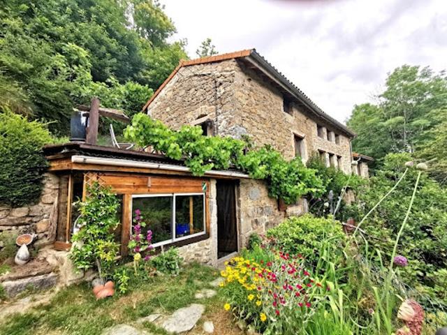 Maison vente à Intres, Saint-Julien-du-Gua