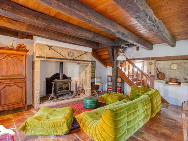 Maison vente à Sarlat-la-Canéda, Saint-amand-de-coly