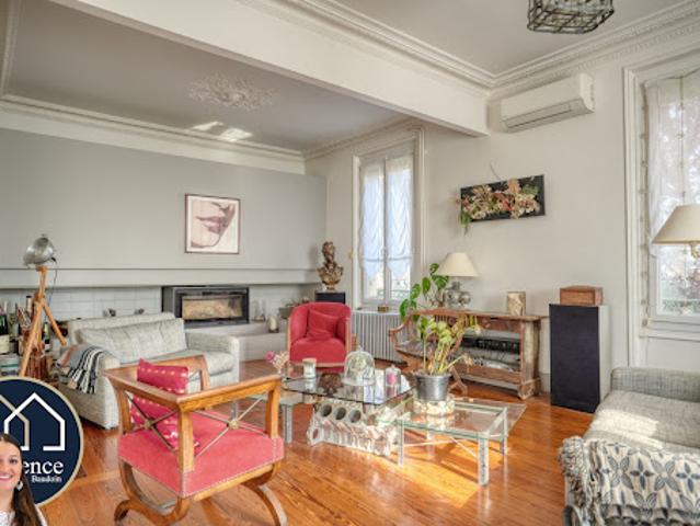 Maison vente à Dreux, Nogent-le-roi