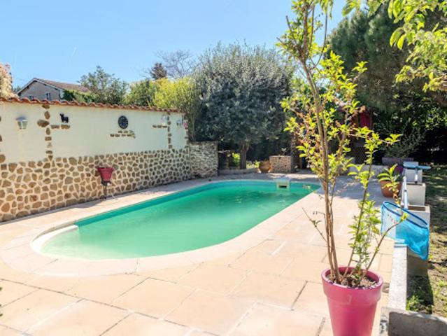 Maison vente à La Carrerarie, Farnay