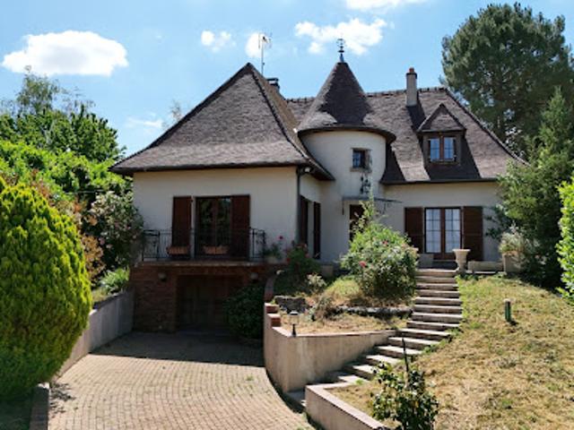 Maison vente à Montargis, Montcorbon