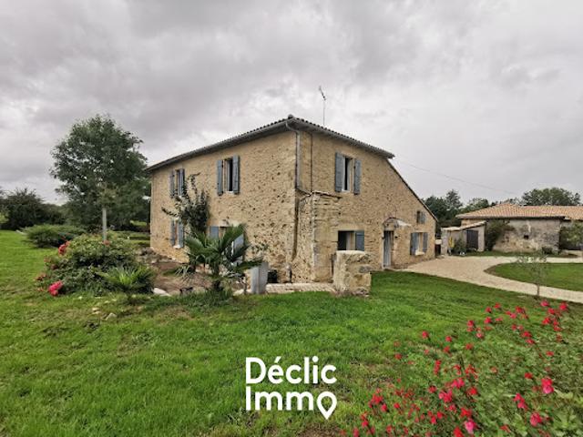 Maison vente à Parthenay, Pamplie