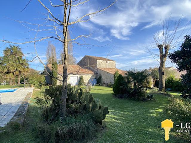 Maison vente à Saintes, Boutenac-touvent