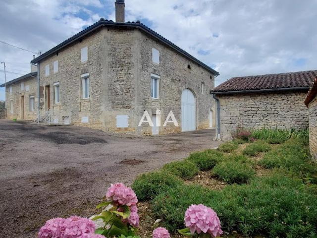 Maison vente à Confolens, Poursac