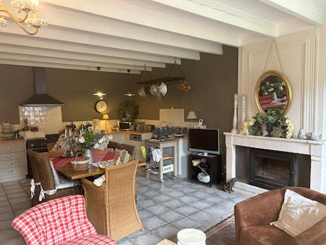 Maison vente à Saint-Jean-d'Angély, Saint-pierre-de-juillers