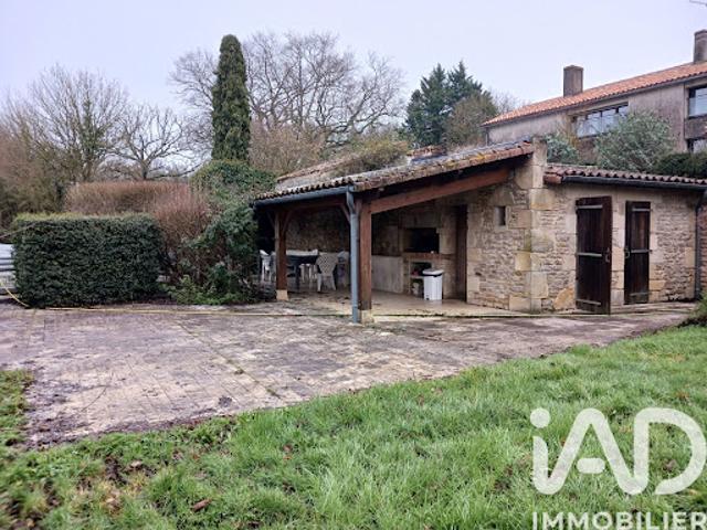 Maison vente à Montmorillon, Joussé