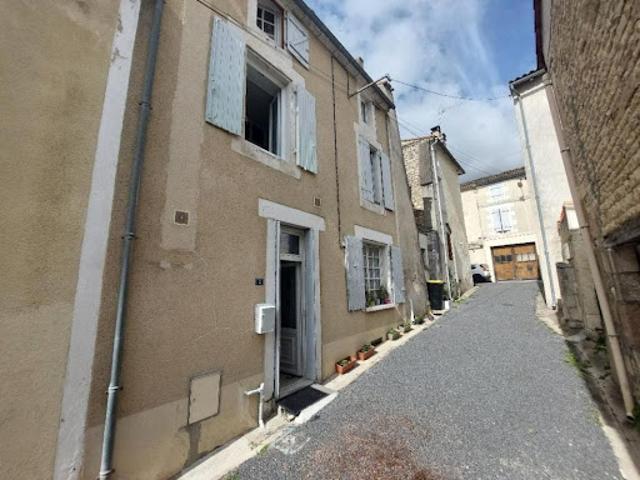 Maison vente à Montignac-Charente, La Boixe