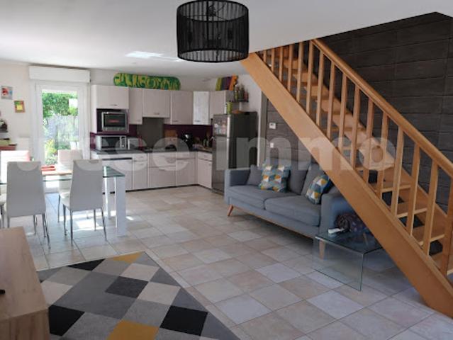 Maison vente à Montferrand-le-Château, Doubs