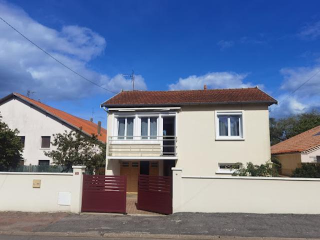 Maison vente à Confolens, Tessonnière