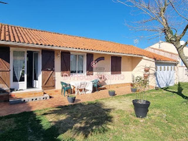 Maison vente à Fontenay-le-Comte, Grues