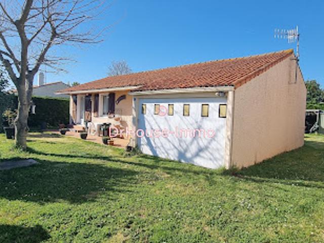 Maison vente à Fontenay-le-Comte, Grues