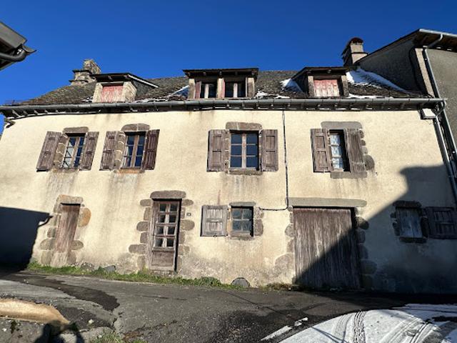 Maison vente à Mauriac, Saint-projet-de-salers