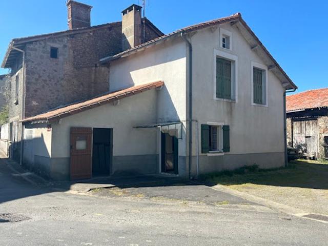 Maison vente à Confolens, Chassenon