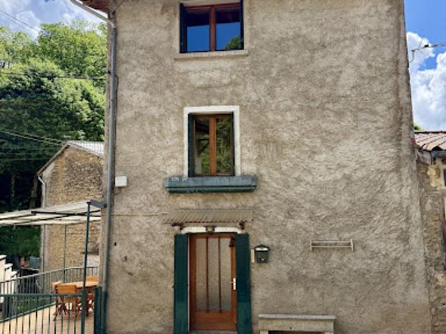 Maison vente à Nantua, Jujurieux