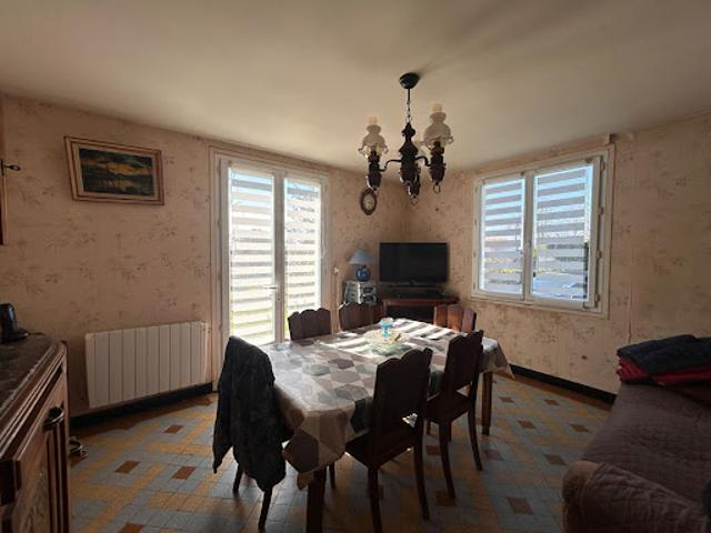 Maison vente à Rochefort, Etaules